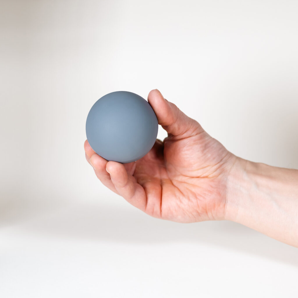 Hierontapallon koko havainnollistettuna